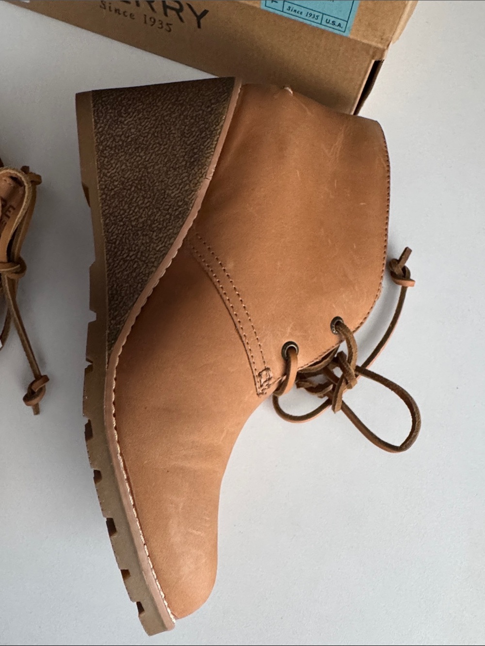 Sperry Tan Leather Chukka Boots with Lace-Up Front - Picture 4 of 14